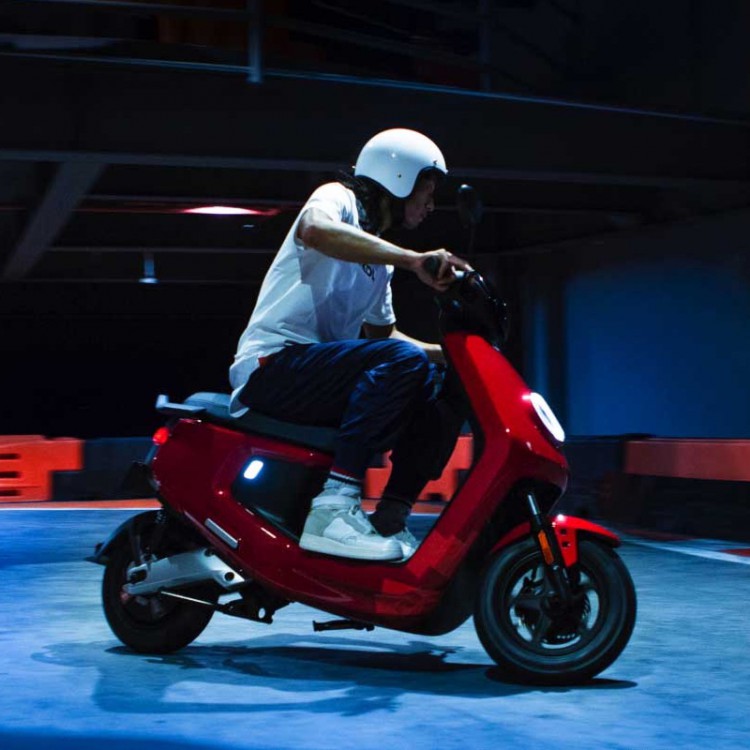 NIU MQi+ Sport ER (Electric Scooter) NIU MQi+ Sport ER (Electric Scooter)