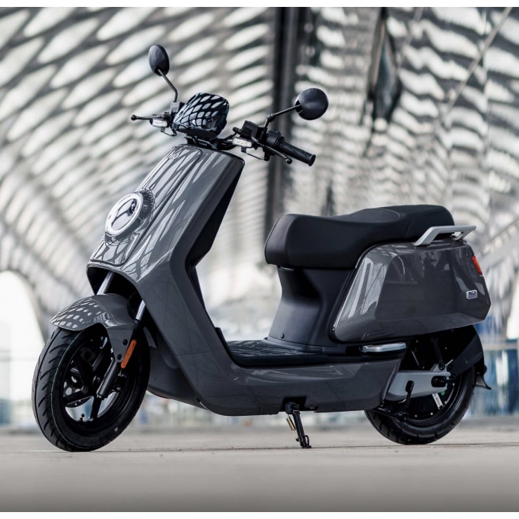 NIU NQi Sport ER (Electric Scooter) NIU NQi Sport ER (Electric Scooter)