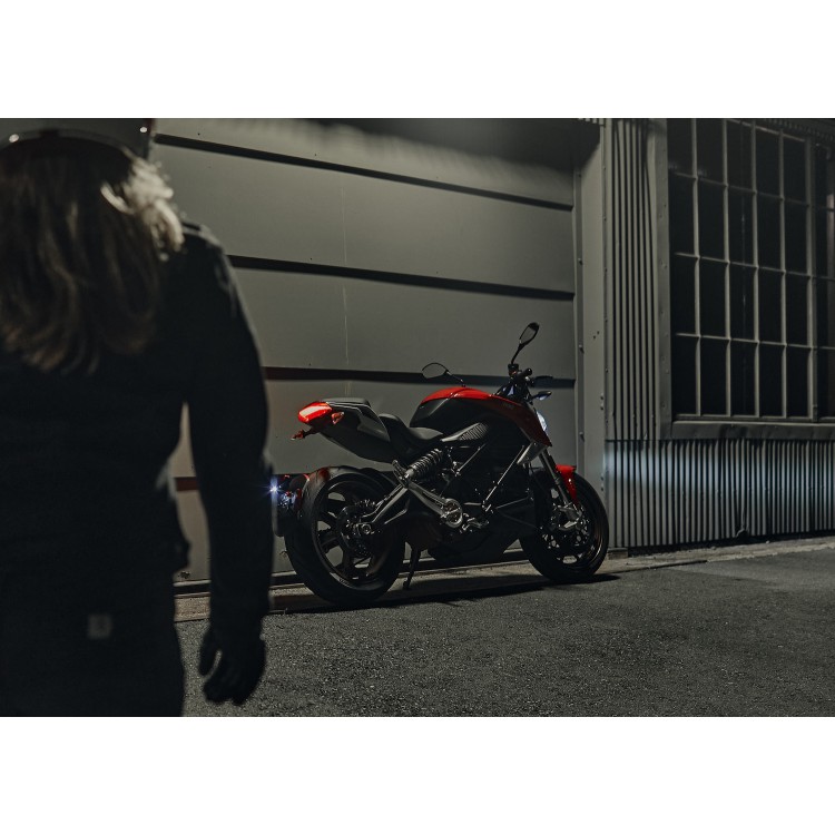 Zero SR/F Electric Motorbike (2024) Zero SR/F Electric Motorbike (2024)
